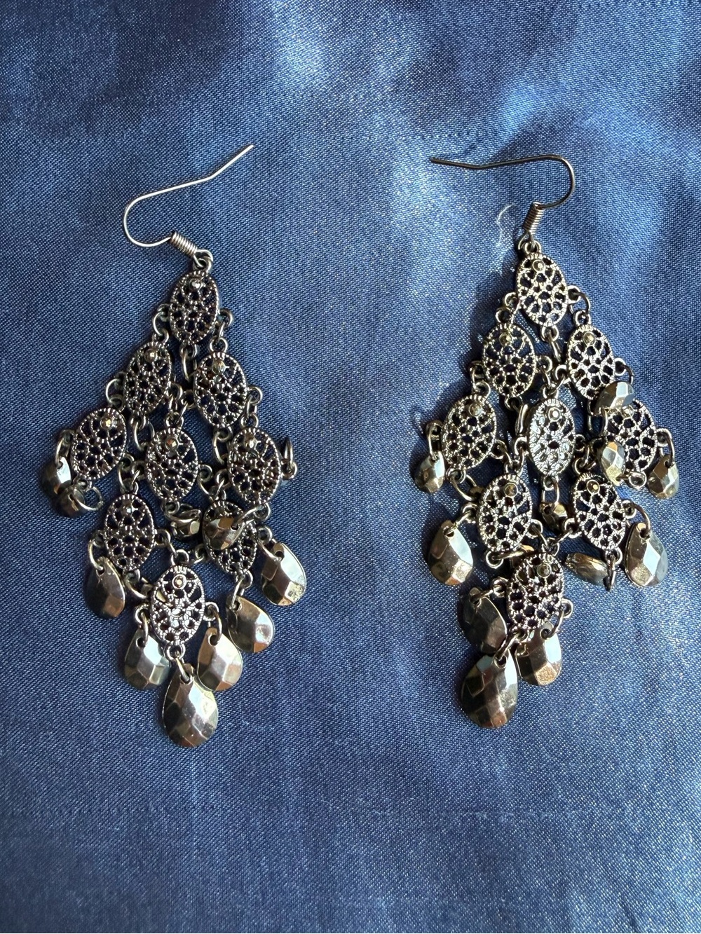 3.75” Black Gothic Earrings Dark Gray 1928 Antique Look